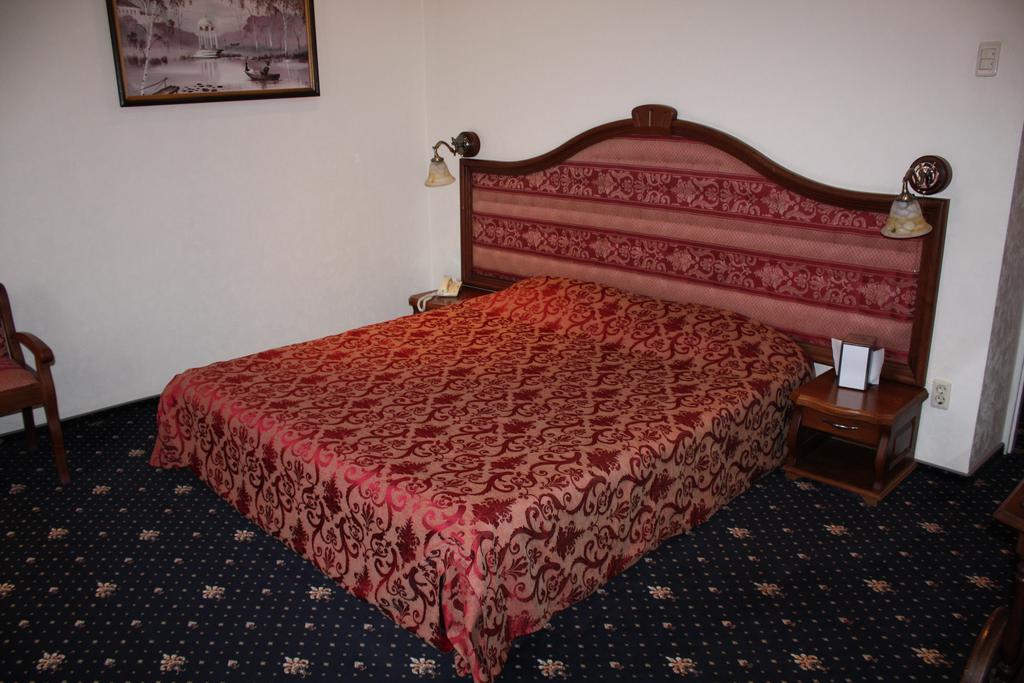 Pushkinskaya Hotel Rostov-on-Don Room photo